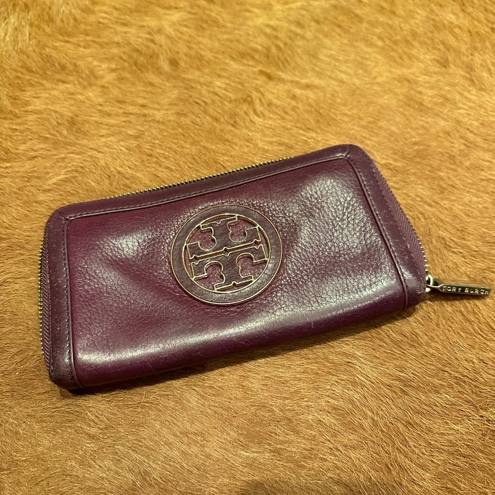 Tory Burch wallet